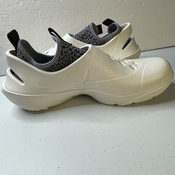 Jordan System 23 Mens Size 10 Convertable Sneaker Sandal Sail Color - Picture 5 of 12